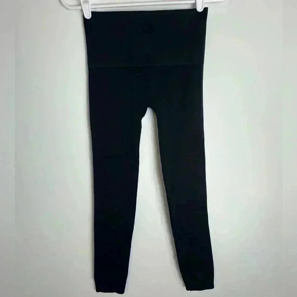 SOLD Spanx black medium leggings - Picture 1 of 13